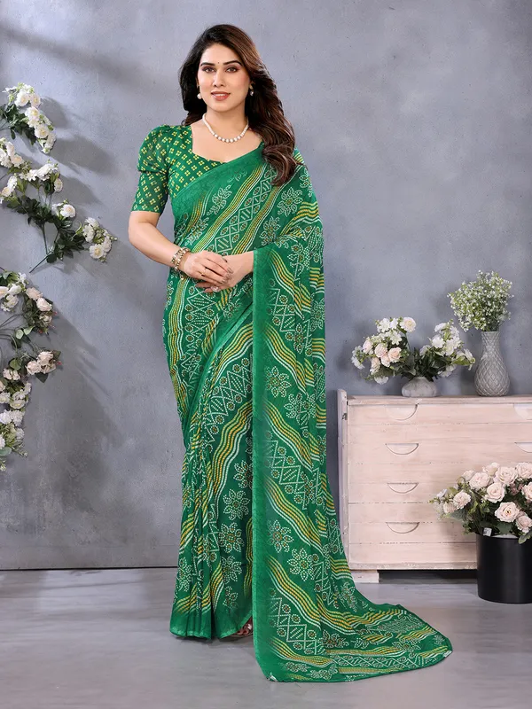 Ombre,_Paisley,_Printed_Bandhani_Georgette_Saree_(Green)