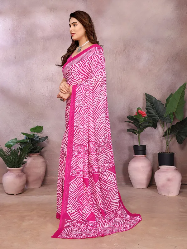 Geometric_Print_Daily_Wear_Georgette_Saree_(Pink)