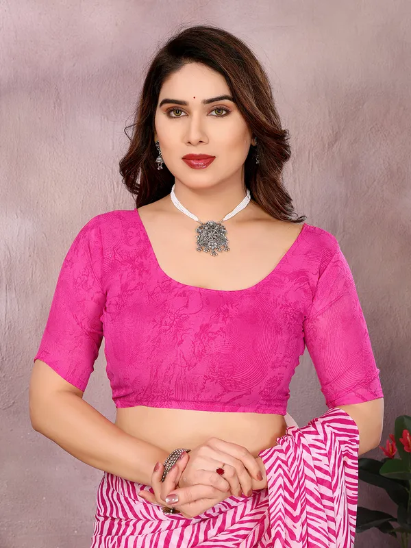 Geometric_Print_Daily_Wear_Georgette_Saree_(Pink)