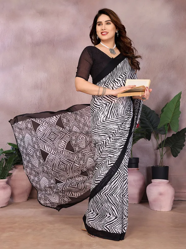 Geometric_Print_Daily_Wear_Georgette_Saree_(Black)