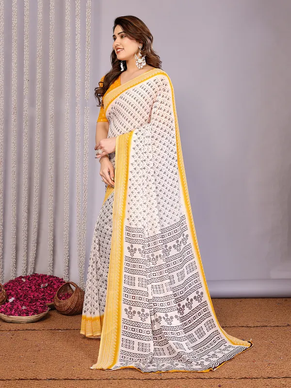 Floral_Print_Daily_Wear_Georgette_Saree��(Yellow)