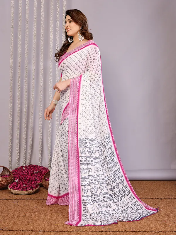 Floral_Print_Daily_Wear_Georgette_Saree��(Pink)