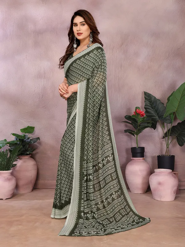 Floral_Print_Daily_Wear_Georgette_Saree_(Green)