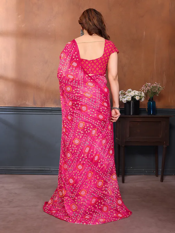 Printed_Georgette_Saree_With_UnStitched_Blouse_Piece_(PINK)