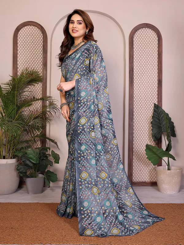 Printed_Georgette_Saree_With_UnStitched_Blouse_Piece_(GREY)