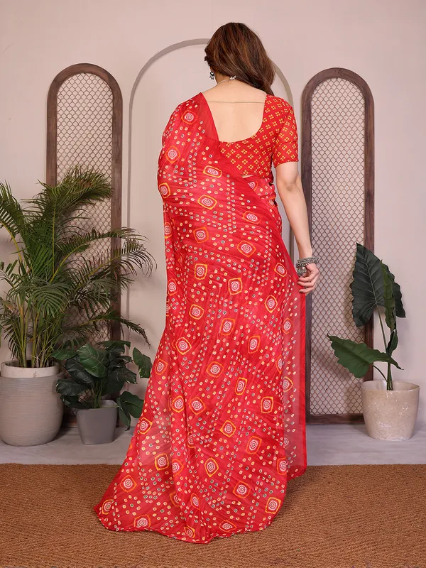 Printed_Georgette_Saree_With_UnStitched_Blouse_Piece_(RED)