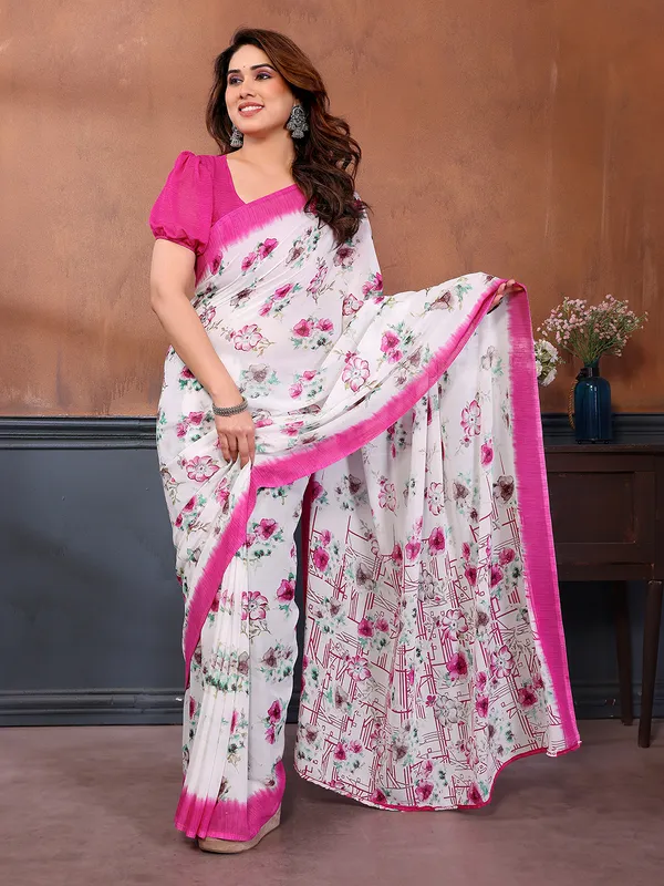 Printed_Georgette_Saree_With_UnStitched_Blouse_Piece_(PINK)
