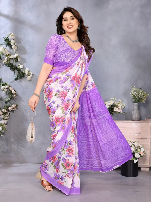 Paisley,_Floral_Print_Daily_Wear_Georgette_Saree��(Purple,_Pink,_White)