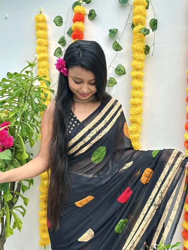 Stylish_Printed_Georgette_Saree_With_Unstitched_Blouse_Piece