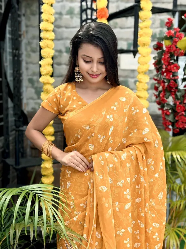 Stylish_Printed_Georgette_Saree_With_Unstitched_Blouse_Piece