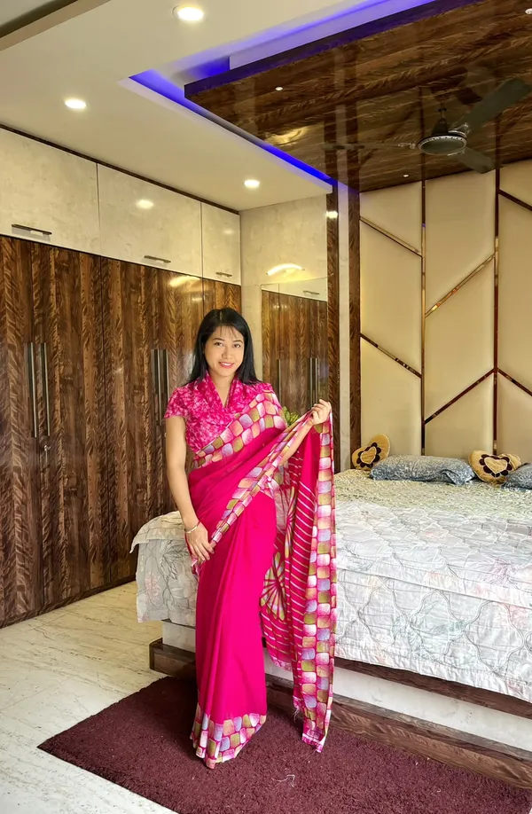 Stylish_Printed_Georgette_Saree_With_Unstitched_Blouse_Piece