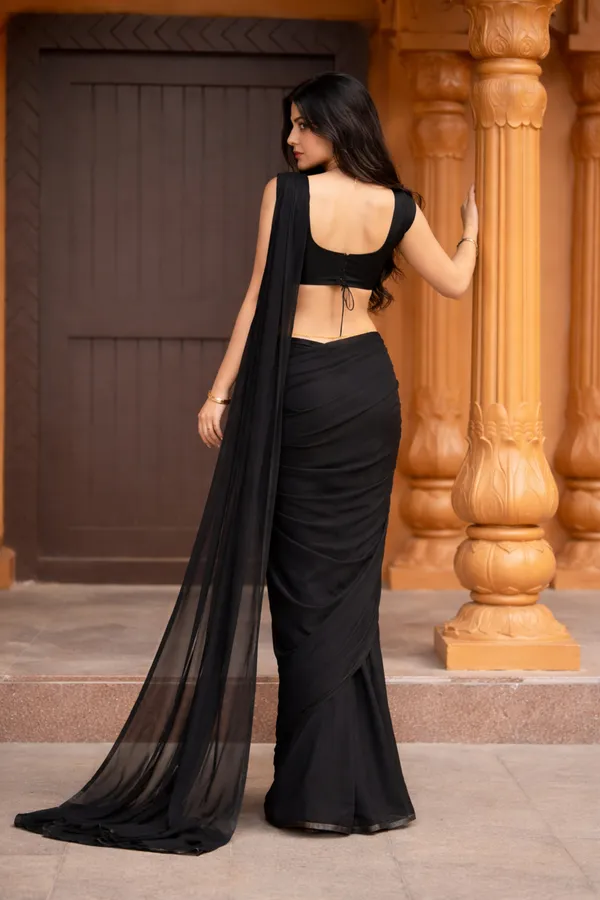 Elegant_Solid_Chiffon_Plain_Dyed_Saree_With_Unstitched_Blouse_Piece