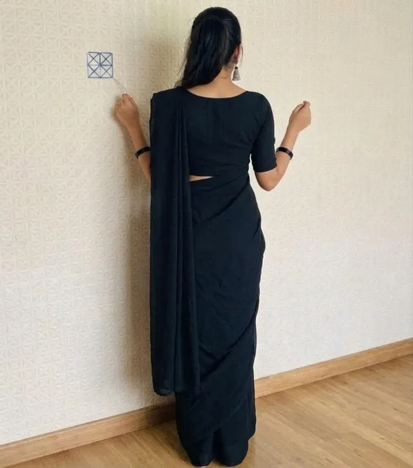 Elegant_Solid_Chiffon_Plain_Dyed_Saree_With_Unstitched_Blouse_Piece