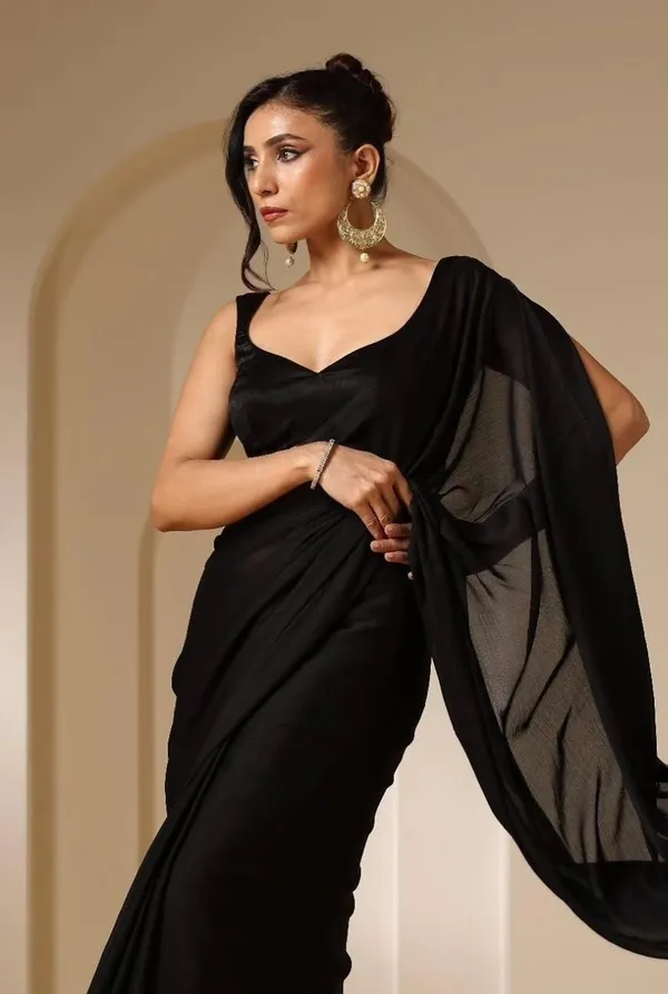 Elegant_Solid_Chiffon_Plain_Dyed_Saree_With_Unstitched_Blouse_Piece