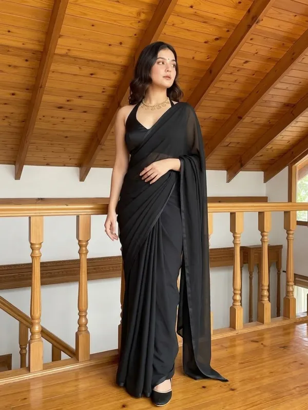 Elegant_Solid_Chiffon_Plain_Dyed_Saree_With_Unstitched_Blouse_Piece