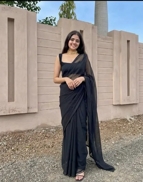 Elegant_Solid_Chiffon_Plain_Dyed_Saree_With_Unstitched_Blouse_Piece