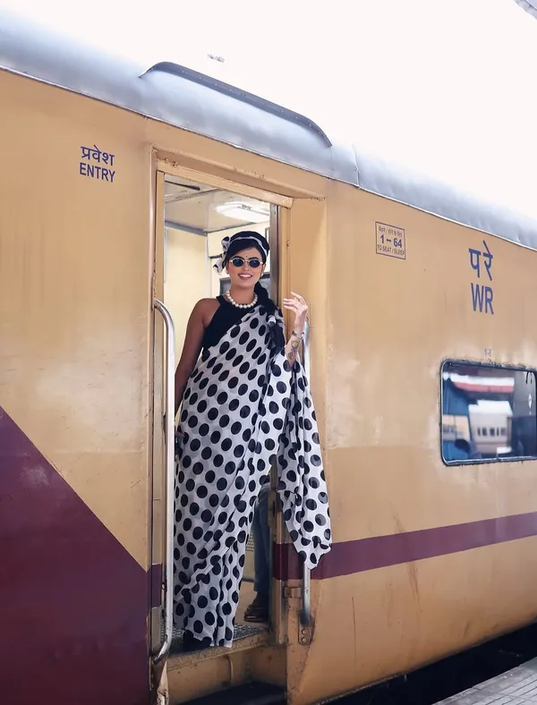 Printed_Daily_Wear_Georgette_Saree_With_Unstitched_Blouse_Piece