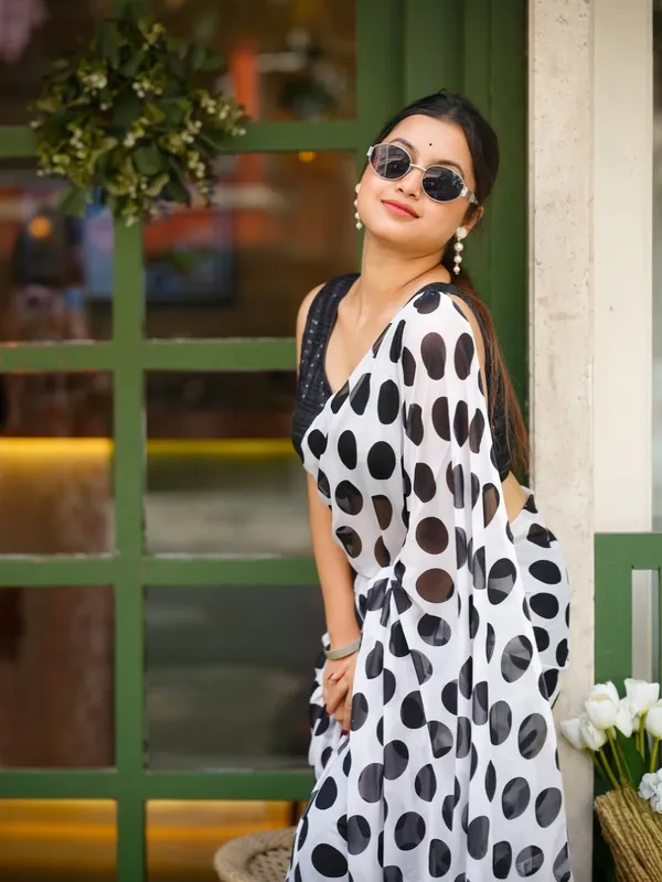 Printed_Daily_Wear_Georgette_Saree_With_Unstitched_Blouse_Piece