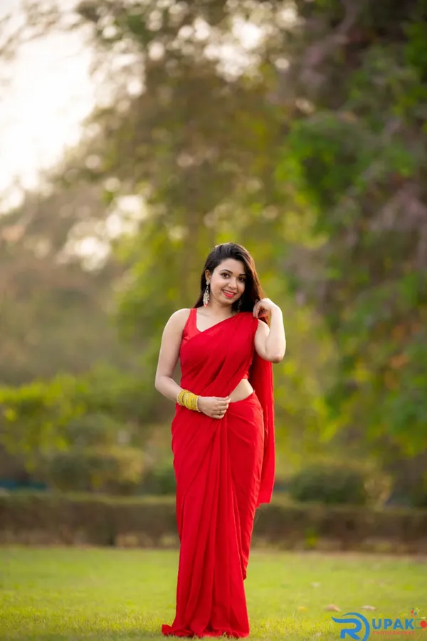Plain_Dyed_Daily_Wear_Georgette_Saree_With_Unstitched_Blouse_Piece