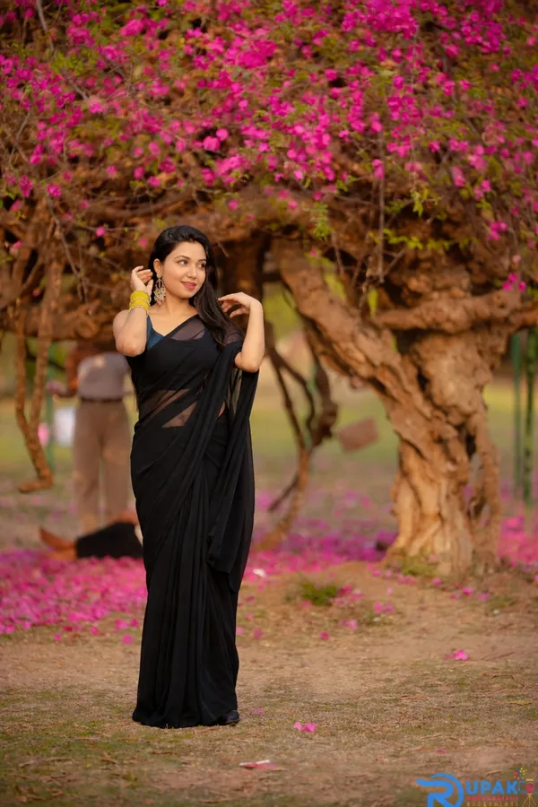 Plain_Dyed_Daily_Wear_Georgette_Saree_With_Unstitched_Blouse_Piece