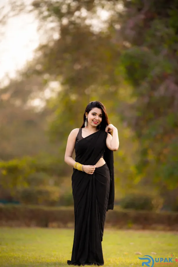 Plain_Dyed_Daily_Wear_Georgette_Saree_With_Unstitched_Blouse_Piece