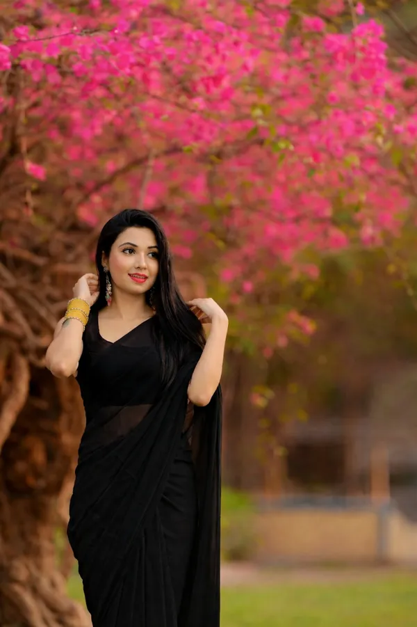 Plain_Dyed_Daily_Wear_Georgette_Saree_With_Unstitched_Blouse_Piece
