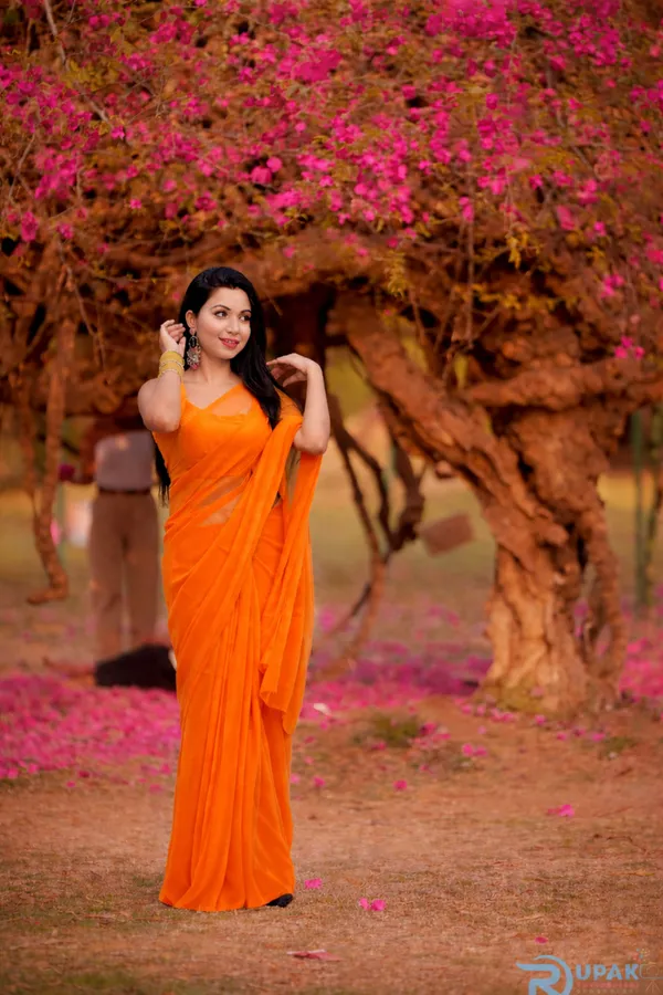 Plain_Dyed_Daily_Wear_Georgette_Saree_With_Unstitched_Blouse_Piece