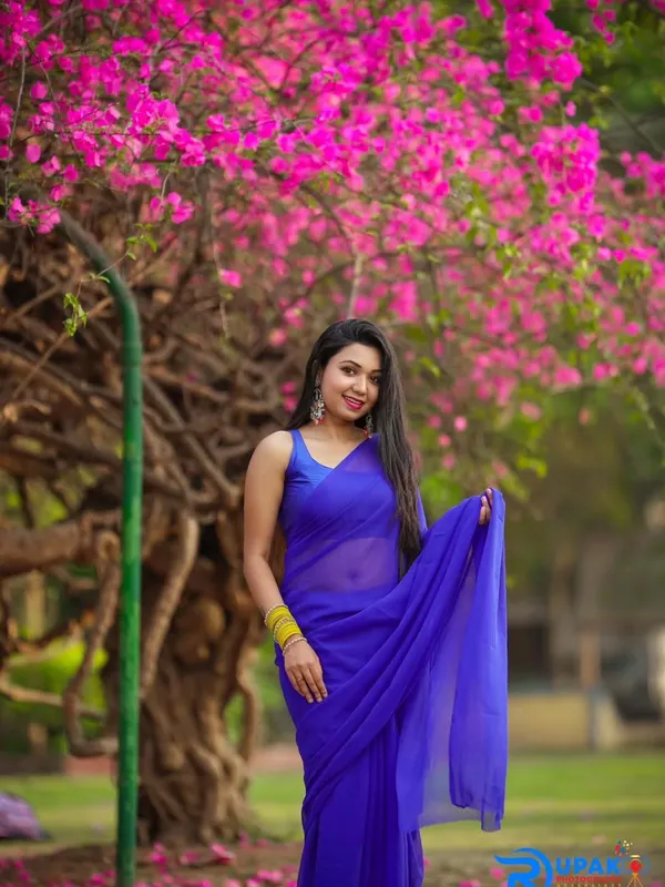 Plain_Dyed_Daily_Wear_Georgette_Saree_With_Unstitched_Blouse_Piece