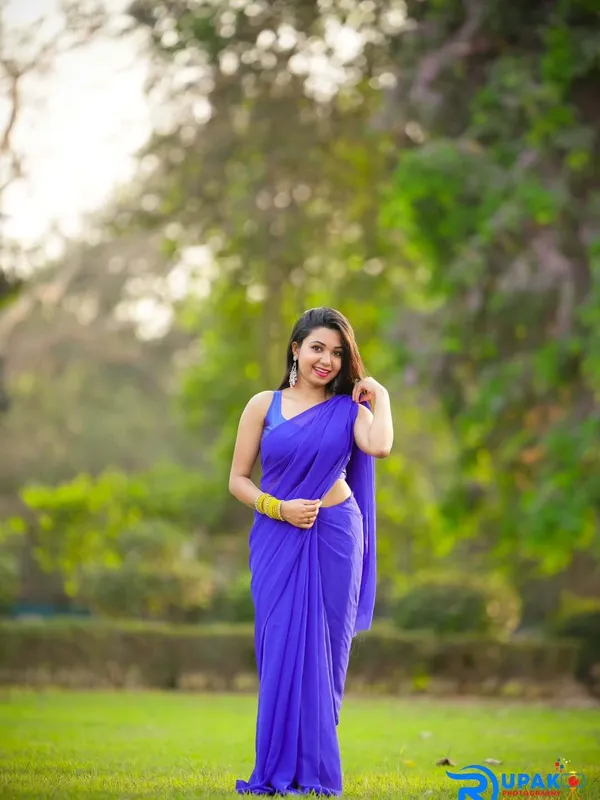 Plain_Dyed_Daily_Wear_Georgette_Saree_With_Unstitched_Blouse_Piece
