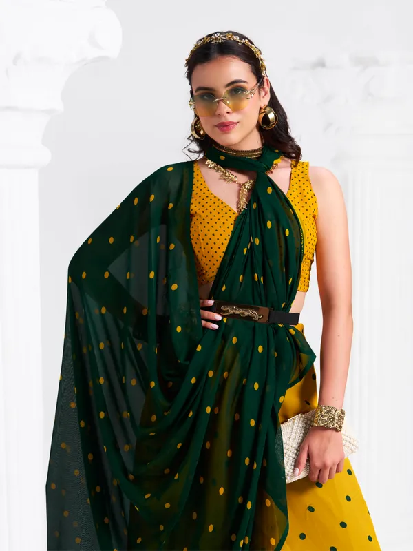 Women's_Stylish_Printed_Georgette_Saree_with_Matching_Unstitched_Blouse_Piece