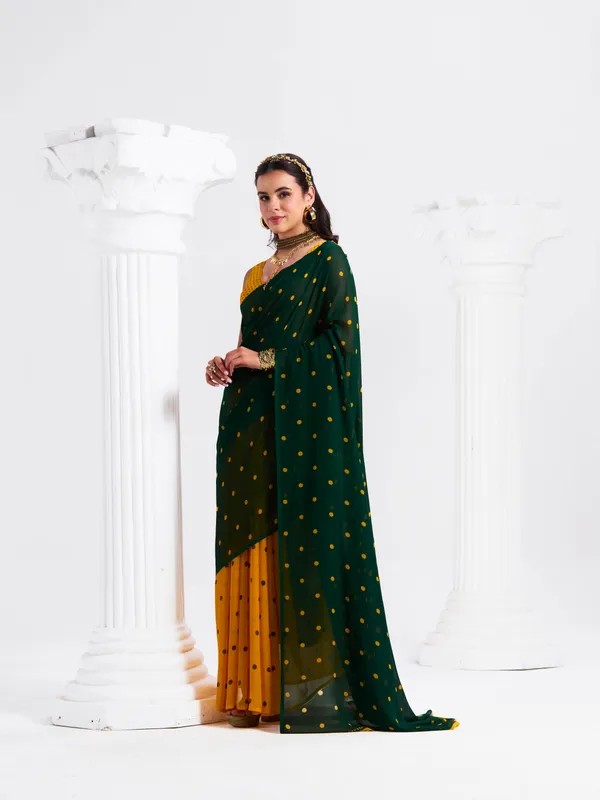 Women's_Stylish_Printed_Georgette_Saree_with_Matching_Unstitched_Blouse_Piece