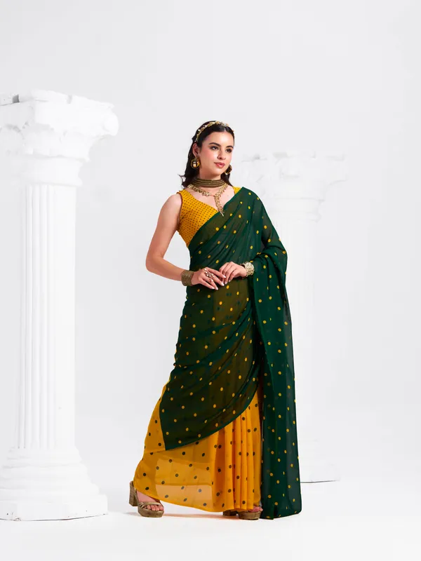 Women's_Stylish_Printed_Georgette_Saree_with_Matching_Unstitched_Blouse_Piece