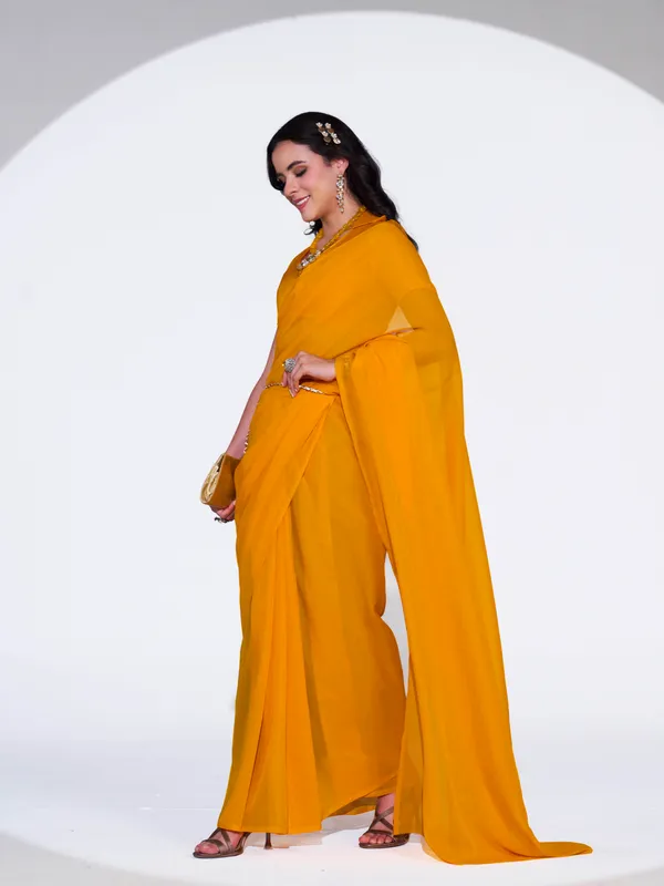 Women's_Stylish_Plain_Georgette_Saree_With_Unstitched_Blouse_Piece