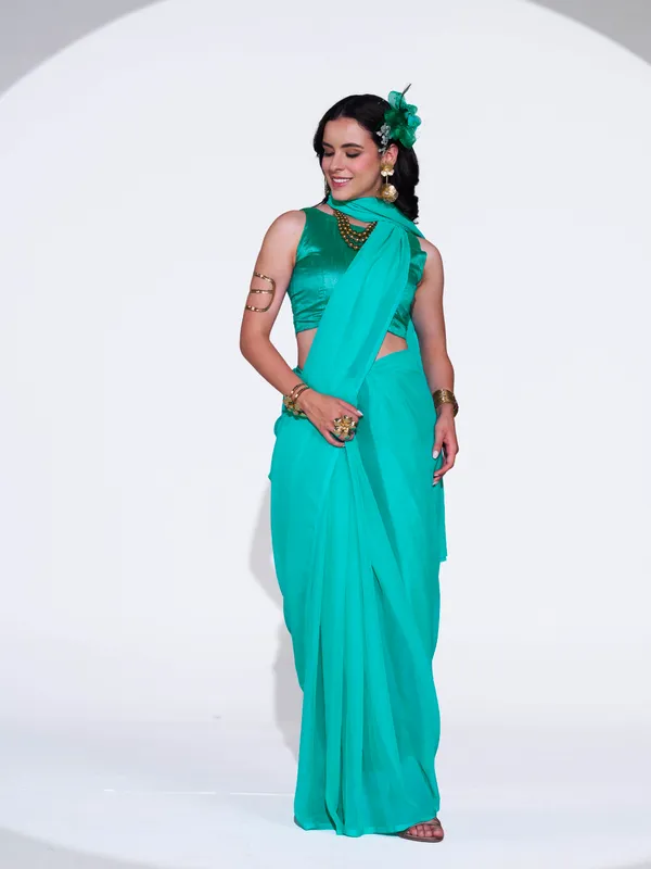 Women's_Stylish_Plain_Georgette_Saree_With_Unstitched_Blouse_Piece