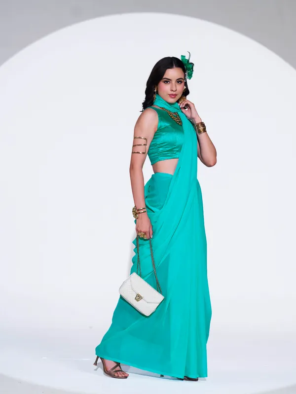 Women's_Stylish_Plain_Georgette_Saree_With_Unstitched_Blouse_Piece