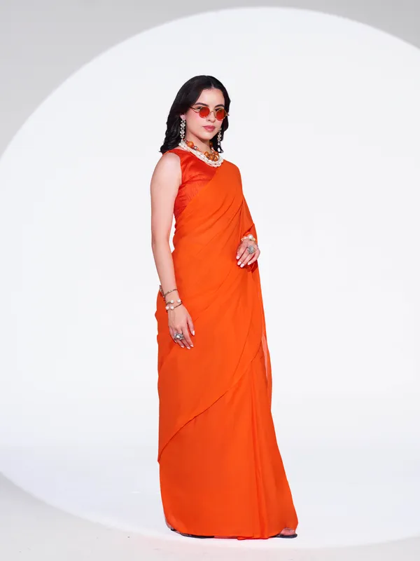 Women's_Stylish_Plain_Georgette_Saree_With_Unstitched_Blouse_Piece
