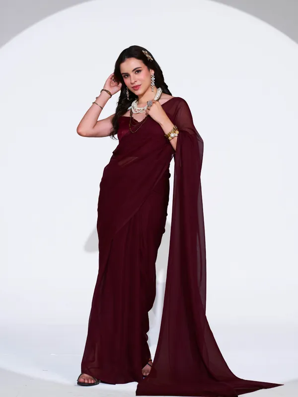Women's_Stylish_Plain_Georgette_Saree_With_Unstitched_Blouse_Piece