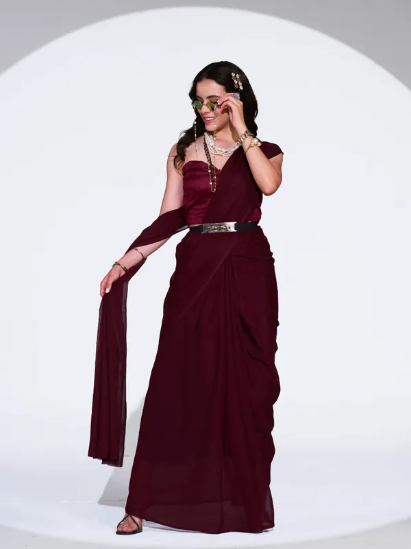 Women's_Stylish_Plain_Georgette_Saree_With_Unstitched_Blouse_Piece