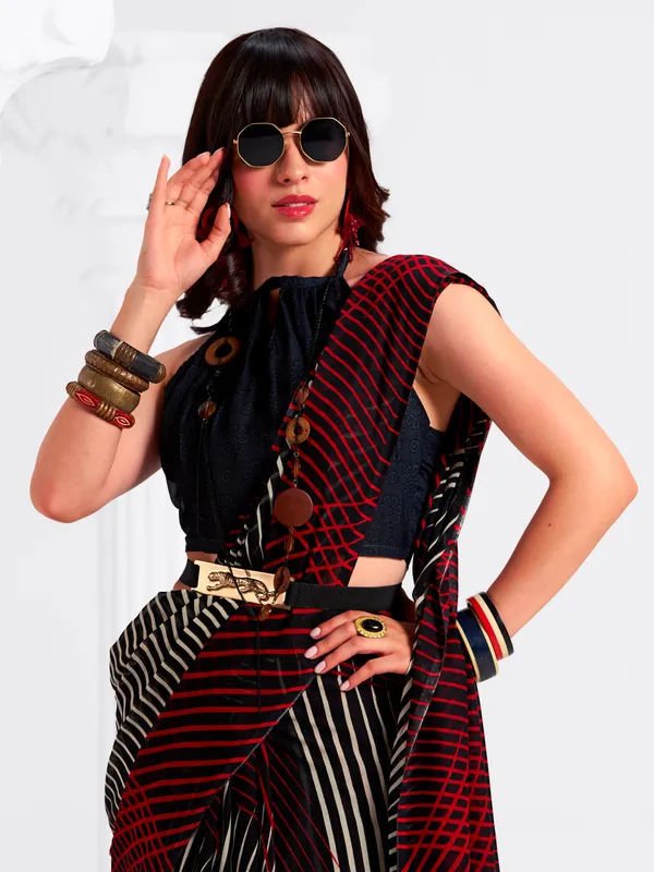Women's_Stylish_Printed_Georgette_Saree_with_Matching_Unstitched_Blouse_Piece