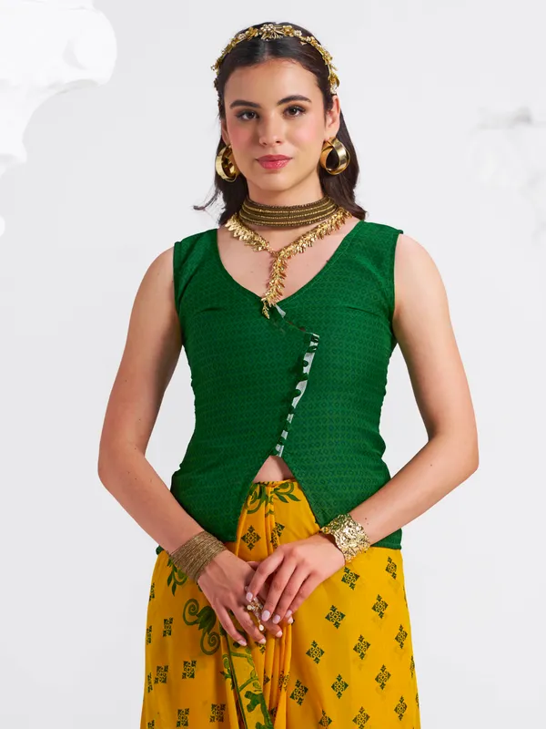Women's_Stylish_Printed_Georgette_Saree_with_Matching_Unstitched_Blouse_Piece