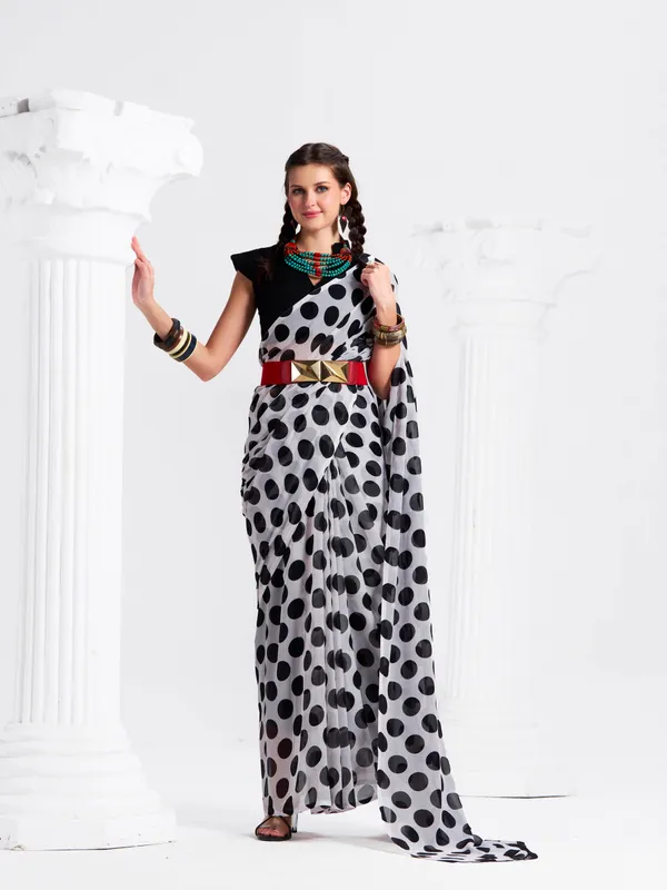 Women's_Stylish_Printed_Georgette_Saree_with_Matching_Unstitched_Blouse_Piece