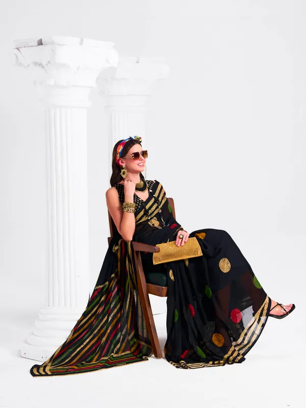 Women's_Stylish_Printed_Georgette_Saree_with_Matching_Unstitched_Blouse_Piece
