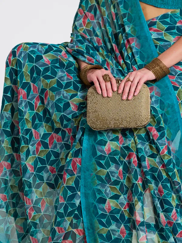 Women's_Stylish_Printed_Georgette_Saree_with_Matching_Unstitched_Blouse_Piece