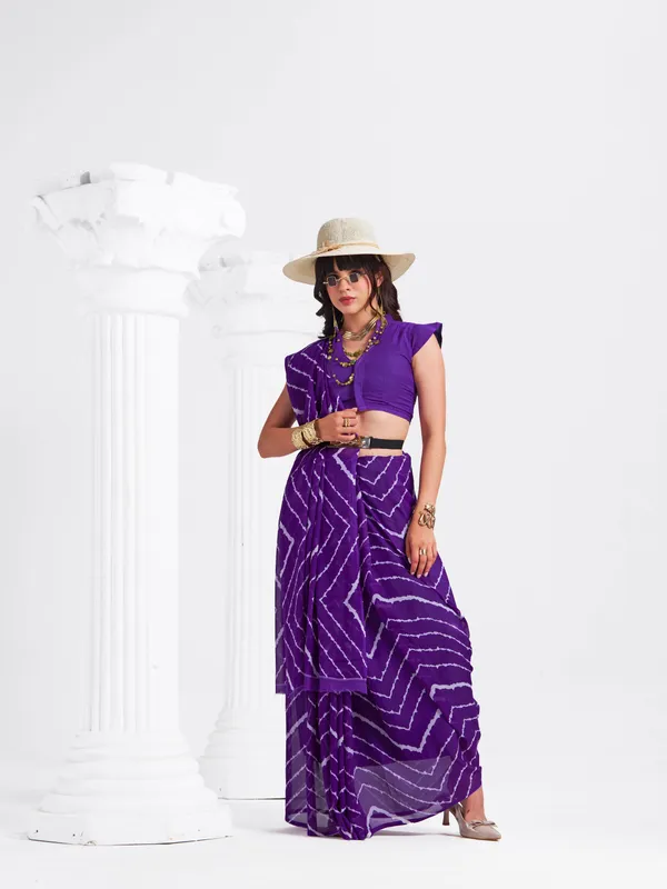 Women's_Stylish_Printed_Georgette_Saree_with_Matching_Unstitched_Blouse_Piece