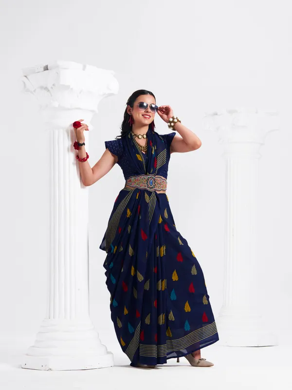 Women's_Stylish_Printed_Georgette_Saree_with_Matching_Unstitched_Blouse_Piece