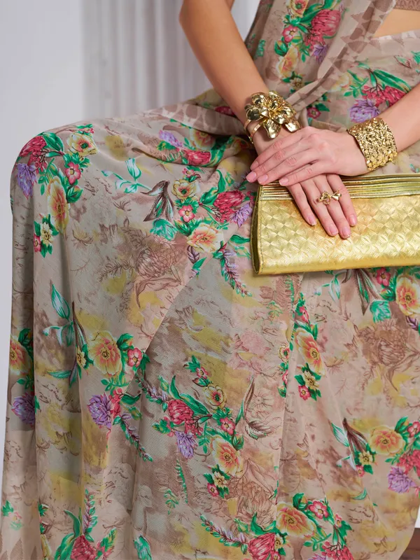 Women's_Stylish_Printed_Georgette_Saree_with_Matching_Unstitched_Blouse_Piece