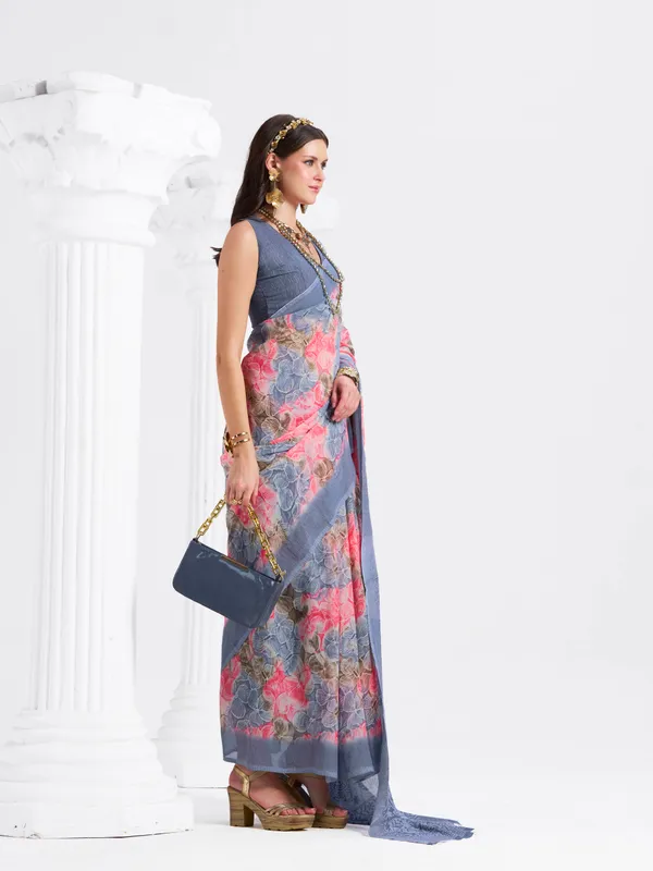 Women's_Stylish_Printed_Georgette_Saree_with_Matching_Unstitched_Blouse_Piece