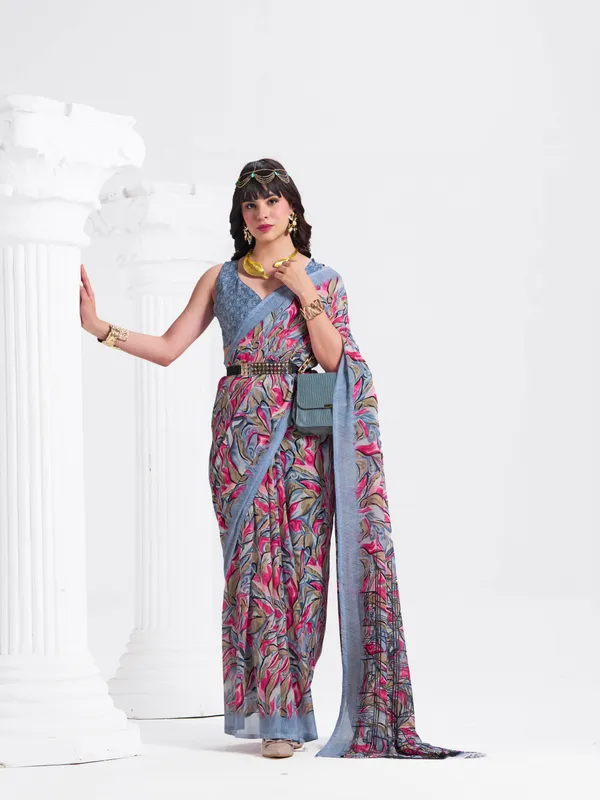 Women's_Stylish_Printed_Georgette_Saree_with_Matching_Unstitched_Blouse_Piece