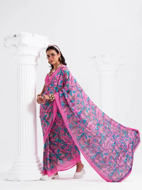 Women's_Stylish_Printed_Georgette_Saree_with_Matching_Unstitched_Blouse_Piece