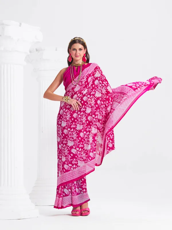 Women's_Stylish_Printed_Georgette_Saree_with_Matching_Unstitched_Blouse_Piece